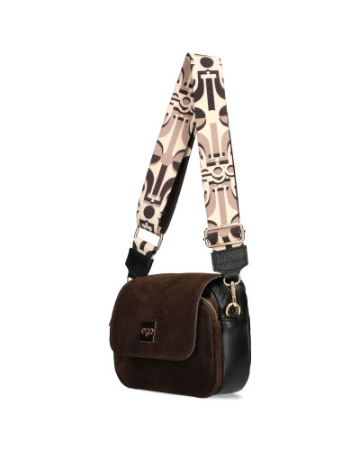 Bag with interchangeable flaps