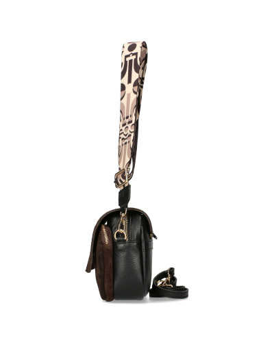 Bag with interchangeable flaps