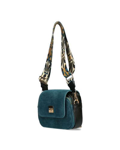 Bag with interchangeable flaps