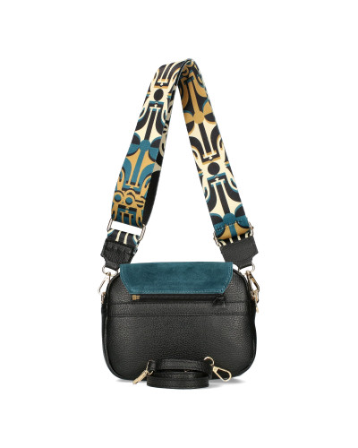 Bag with interchangeable flaps