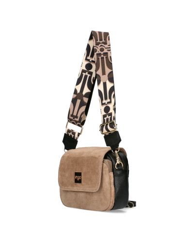 Bag with interchangeable flaps