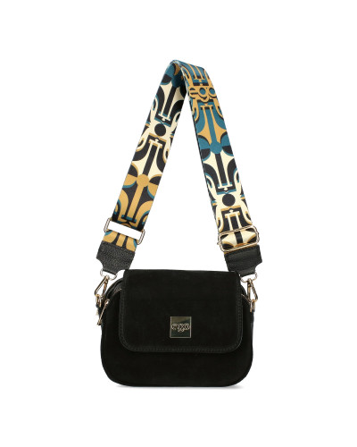 Bag with interchangeable flaps