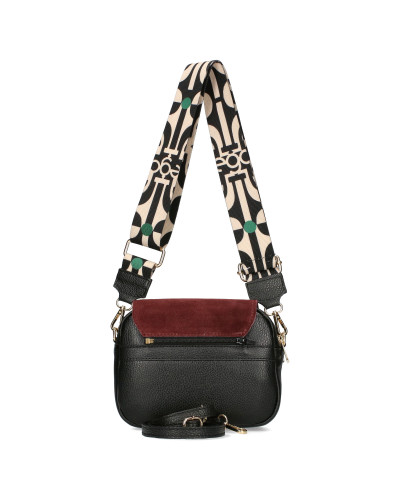 Bag with interchangeable flaps