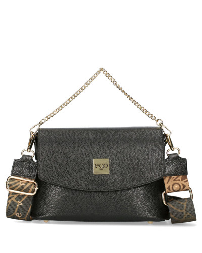 Wing bag with two interchangeable flaps