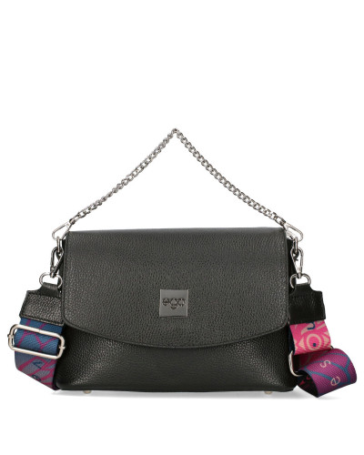 Wing bag with two interchangeable flaps