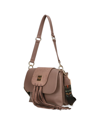 Messenger bag with interchangeable flaps