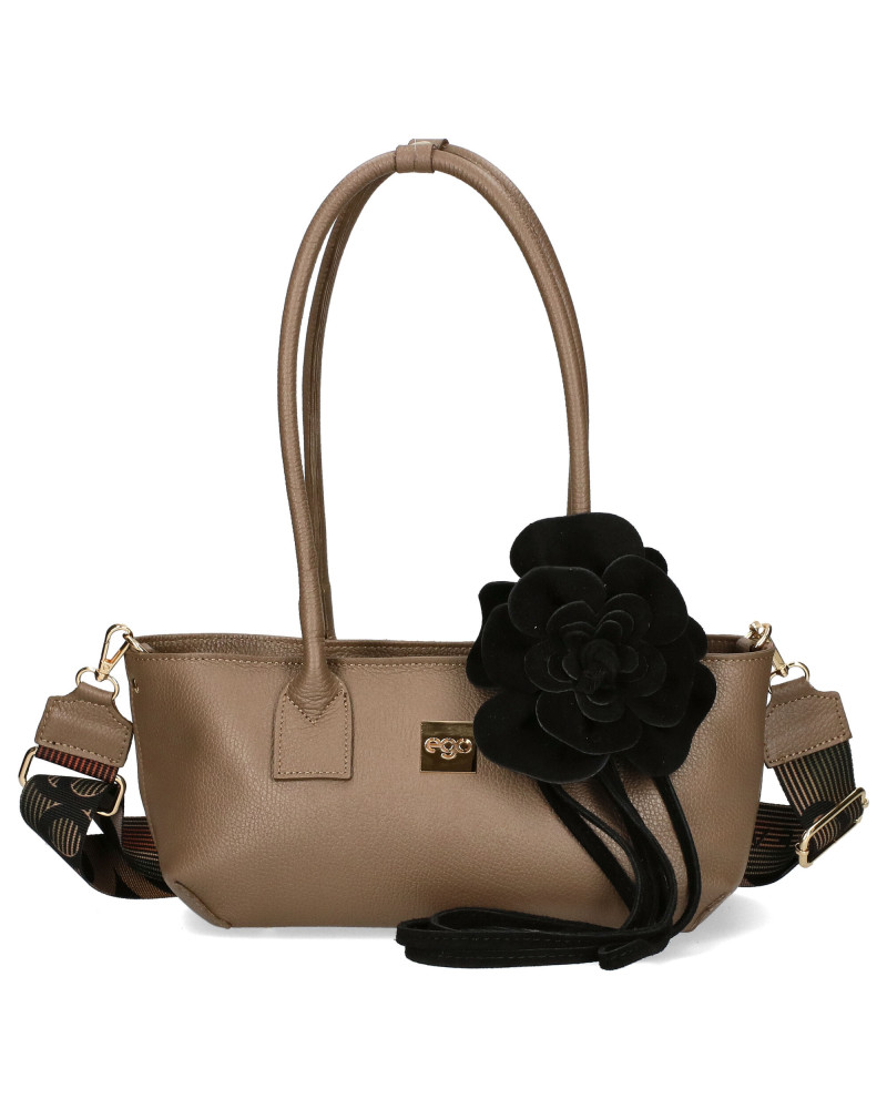 Torebka o wydłużonym kształcie z kwiatem