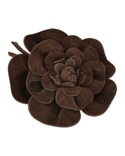 Torebka o wydłużonym kształcie z kwiatem