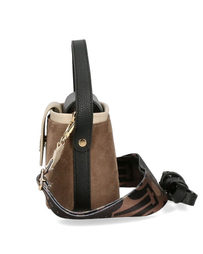 Mały kuferek ze skóry naturalnej