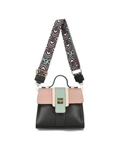 Torebka z wielokolorową klapką