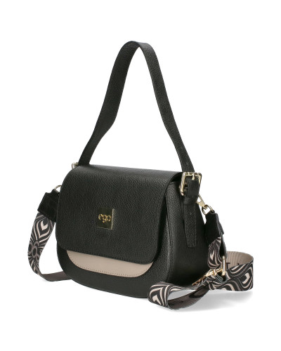 Bag with two interchangeable flaps