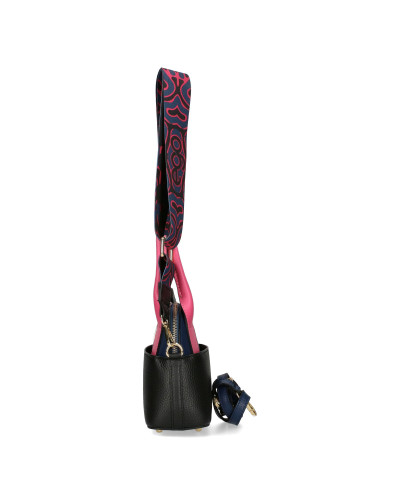 Mniejszy model torebki z trzema paskami