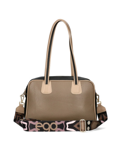 Large-format women's handbag