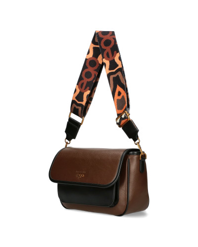 Mała torebka z klapką