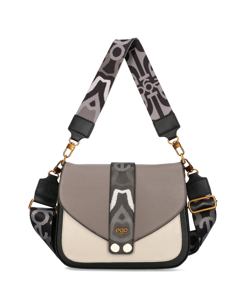 Messenger bag with two interchangeable flaps