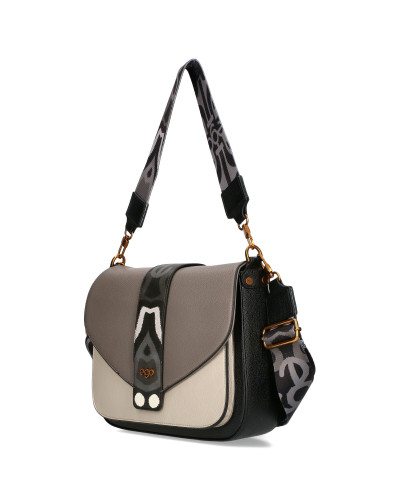 Messenger bag with two interchangeable flaps