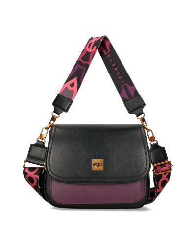 Messenger bag with two interchangeable flaps