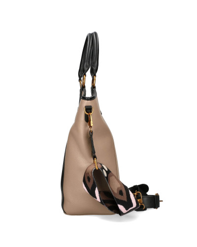 Torebka średniej wielkości