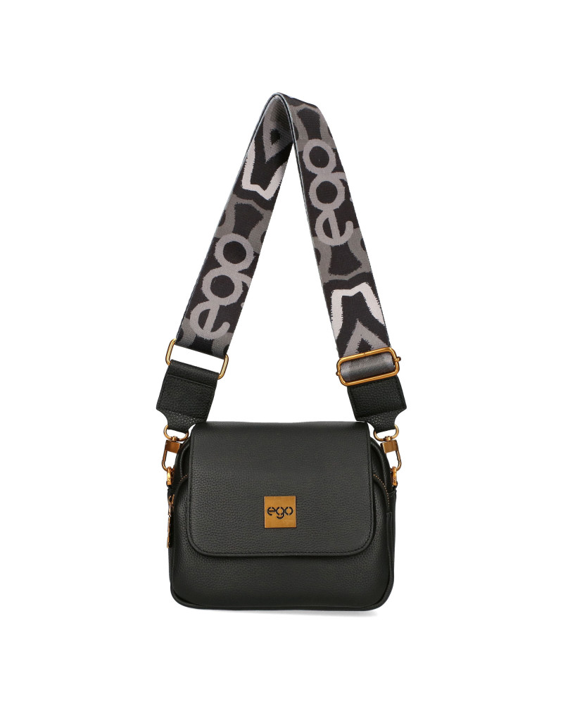 Mała torebka z klapką