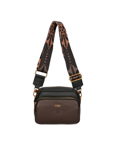 Bag with interchangeable flaps