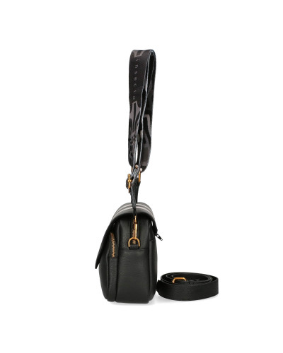 Bag with interchangeable flaps