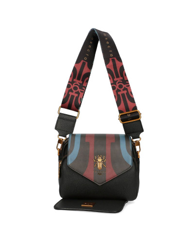 Bag with interchangeable flaps