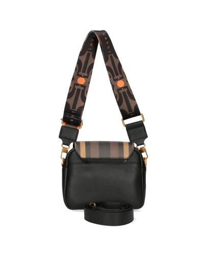 Bag with interchangeable flaps