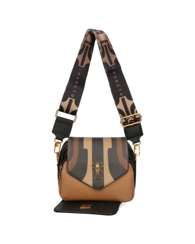 Bag with interchangeable flaps