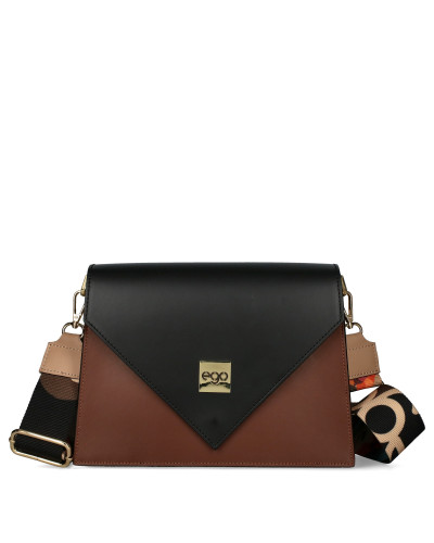 Geometric flap bag