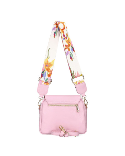 Bag with a bee