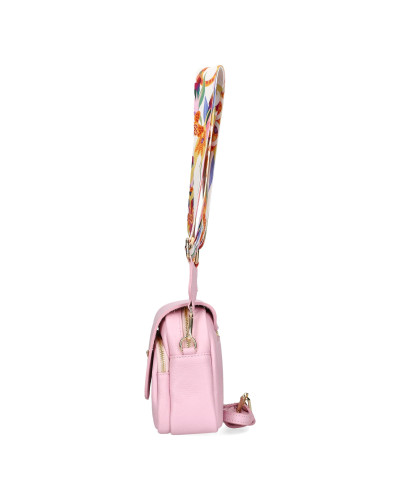 Bag with a bee