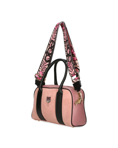 中型のトランク