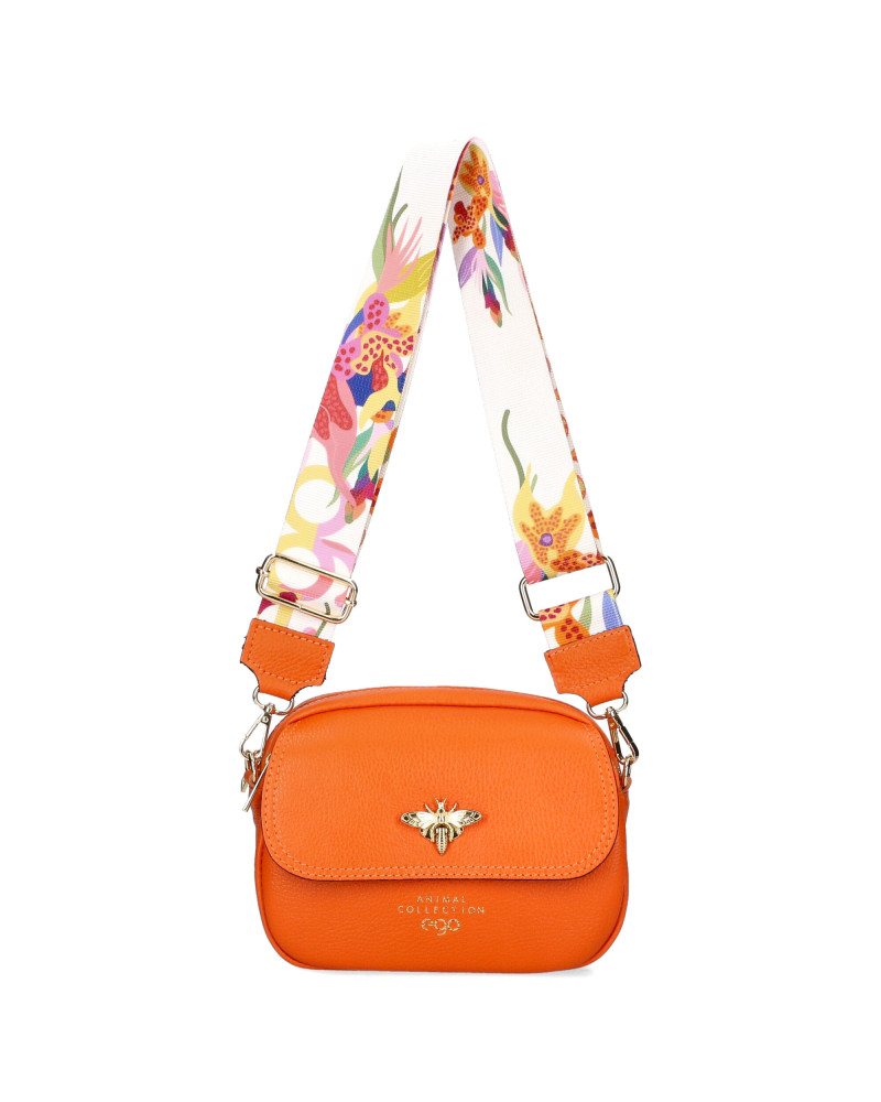 Bag with a bee