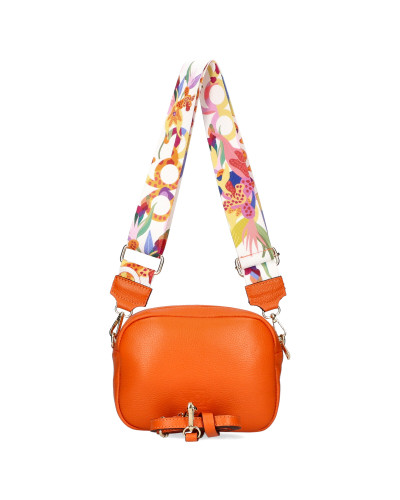Bag with a bee