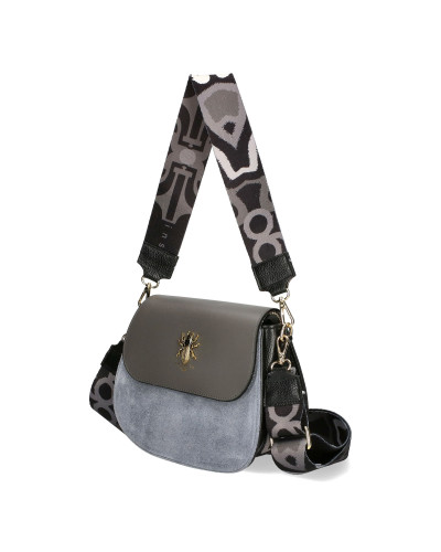 Small bag with a flap