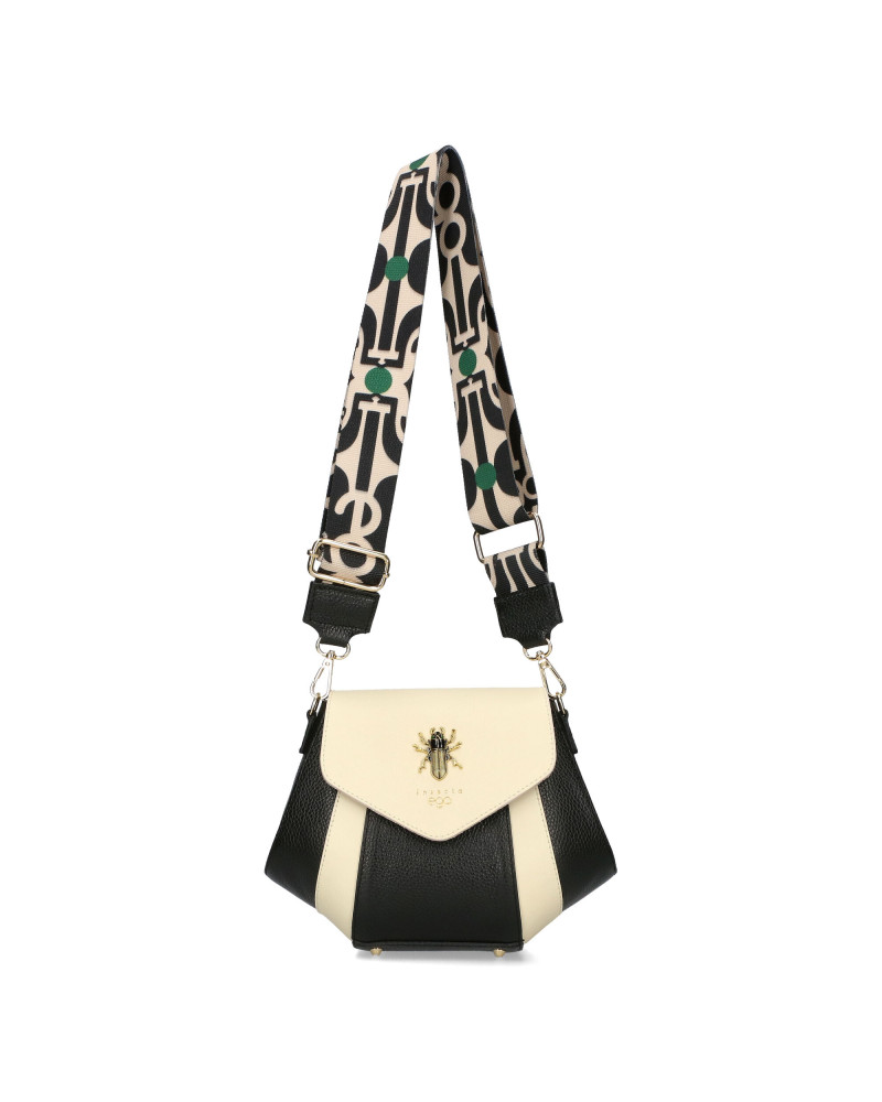 Torebka z małym akcentem chrabąszcza