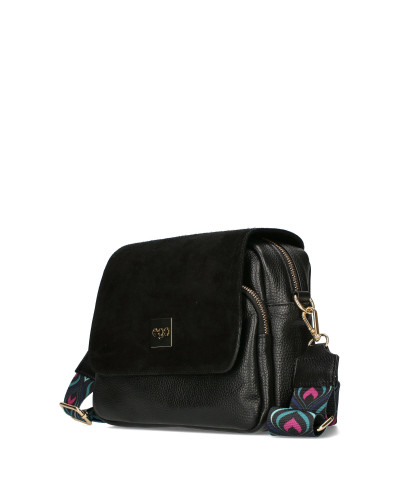 Torebka z zamszową klapką