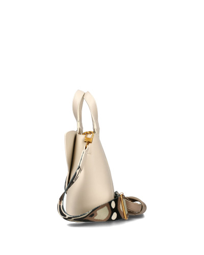 FUSHION a bag with a detachable butterfly that can be worn in three ways