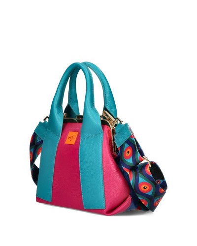 Double-sided bag with clasp