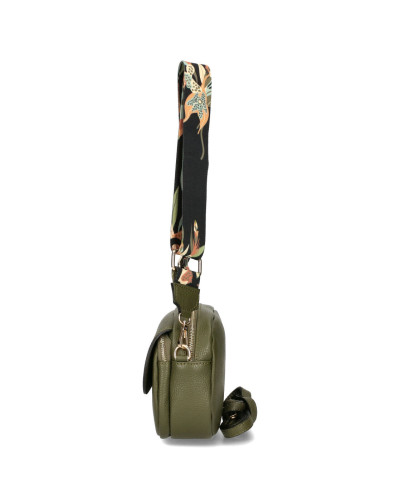 Bag with a bee