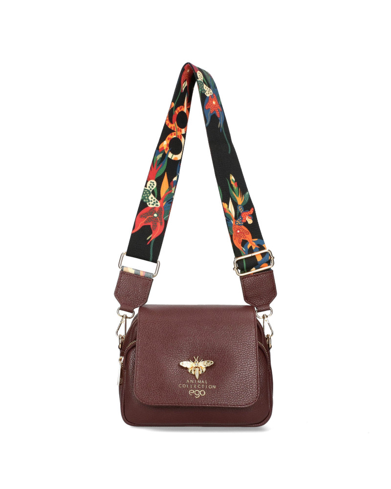 Small leather bag with a bee